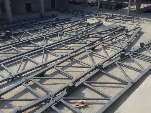 ۱۱. گسترش ارتباطات و همکاری با دیگران